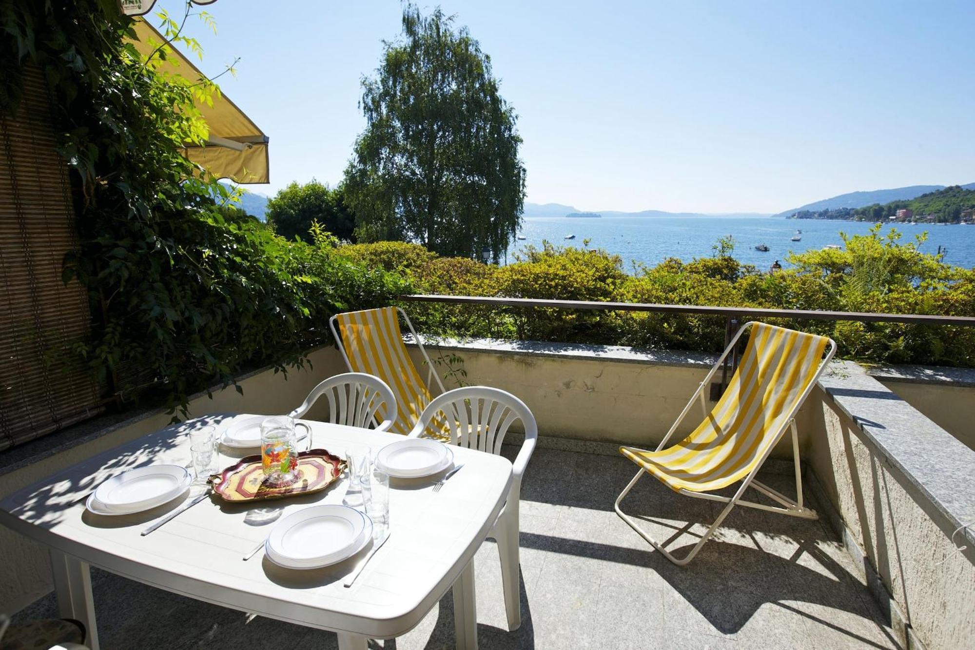 Apartamento Residenza La Vela Baveno Habitación foto